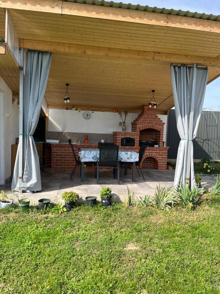 Mimi House Villa Baia de Fier Luaran gambar